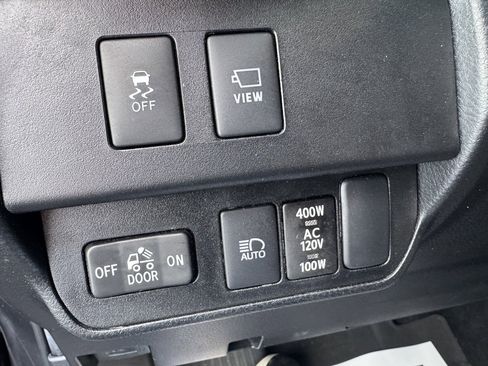 Used 2023 Toyota Tacoma Limited w/ Nightshade Package image 21