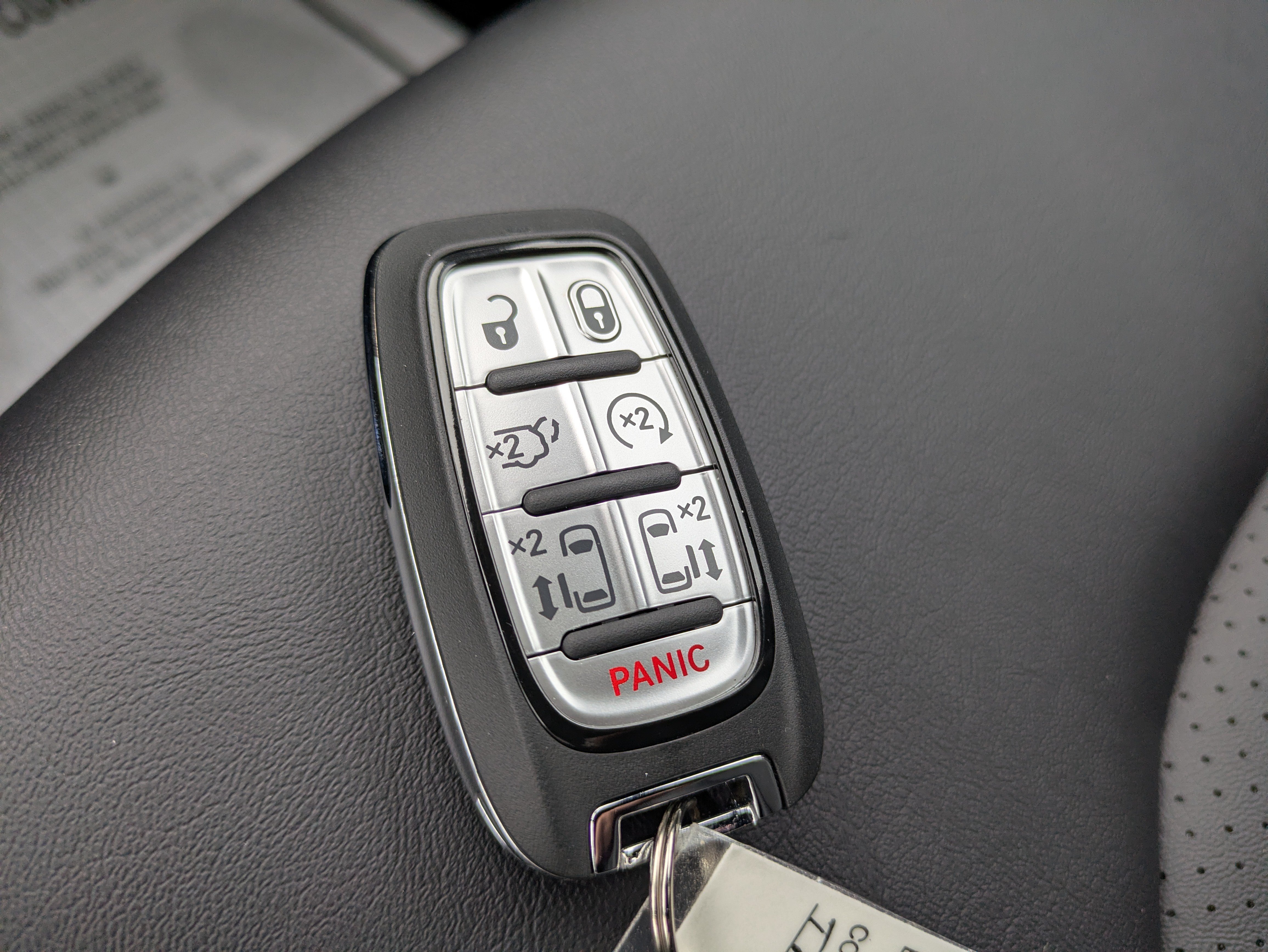Used 2026 Chrysler Pacifica Select FWD image 29