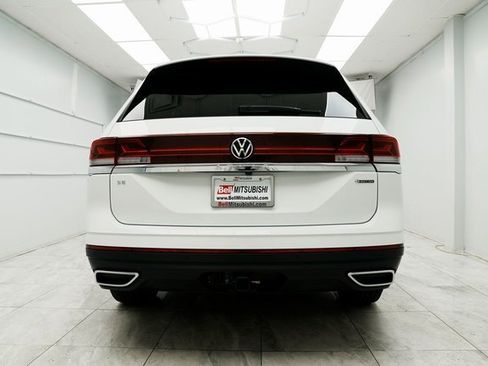 Used 2024 Volkswagen Atlas SE image 5