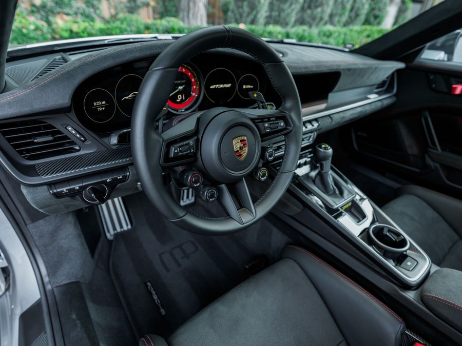 Used 2025 Porsche 911 GT3 RS RWD image 16