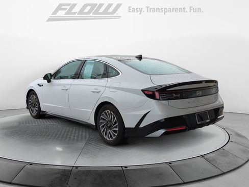 Certified 2025 Hyundai Sonata Limited image 6