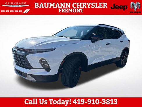 Used 2024 Chevrolet Blazer LT w/ Redline Edition FWD image 2