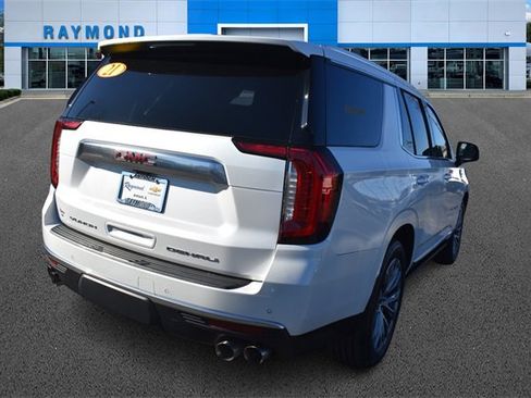 Certified 2021 GMC Yukon Denali w/ Denali Premium Package image 3
