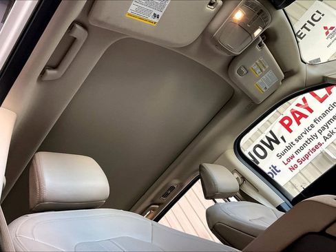 Used 2024 Ford Expedition Limited image 13