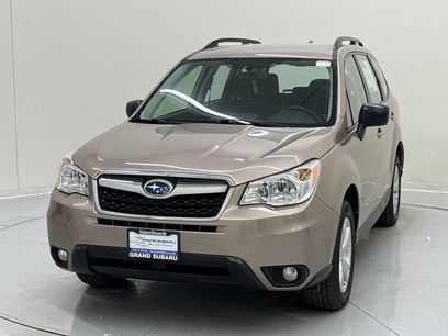Used 2016 Subaru Forester 2.5i w/ Alloy Wheel Package
