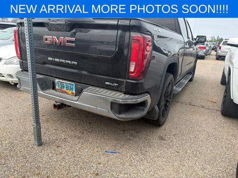 Used 2019 GMC Sierra 1500 SLT w/ SLT Premium Package AWD/4WD image 2