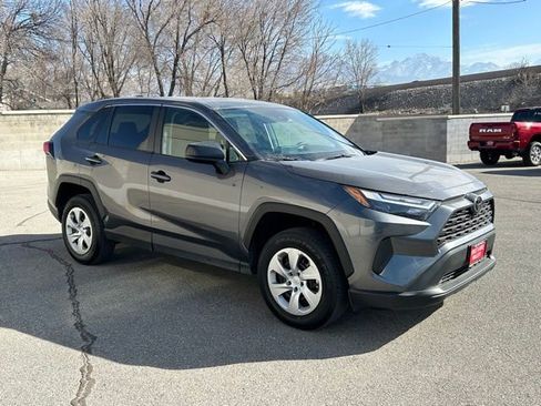 Used 2025 Toyota RAV4 LE image 9