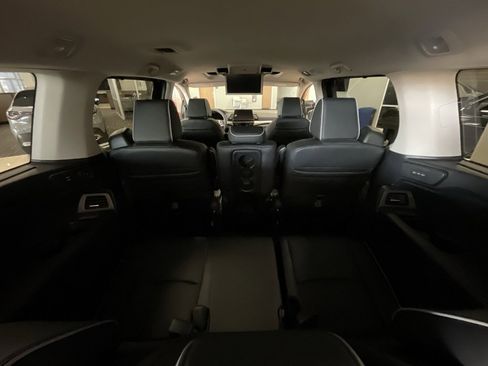 Used 2025 Honda Odyssey Touring image 25