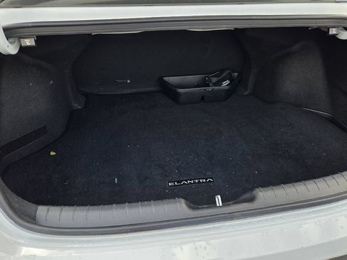 Certified 2025 Hyundai Elantra Sport FWD image 44