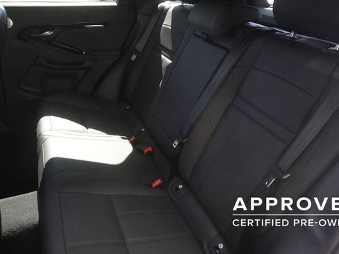Used 2026 Land Rover Range Rover Evoque Dynamic SE AWD/4WD image 30