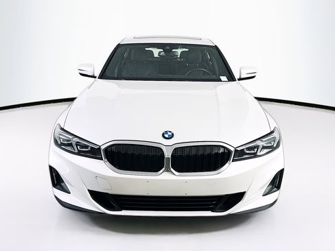 Used 2024 BMW 330i Sedan image 2
