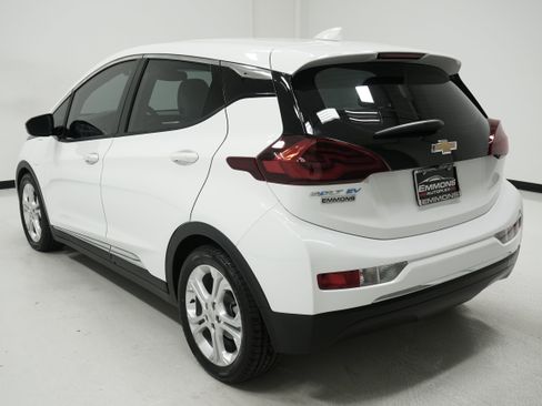 Used 2021 Chevrolet Bolt LT image 6
