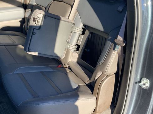 Used 2020 GMC Sierra 3500 Denali w/ Denali Ultimate Package image 72