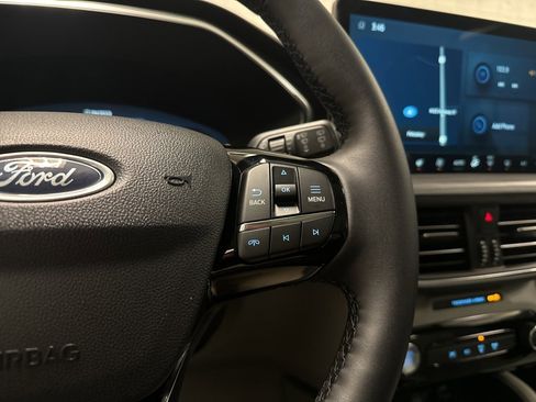 New 2026 Ford Escape SE w/ PHEV Premium Package image 38