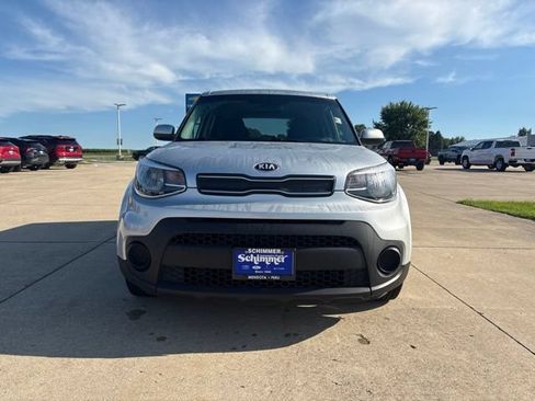 Used 2019 Kia Soul FWD image 3