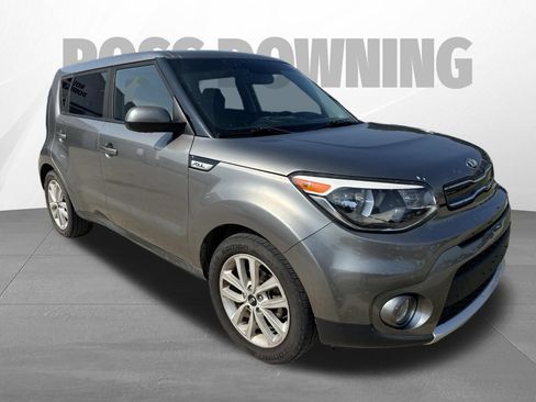 Used 2018 Kia Soul + FWD image 3
