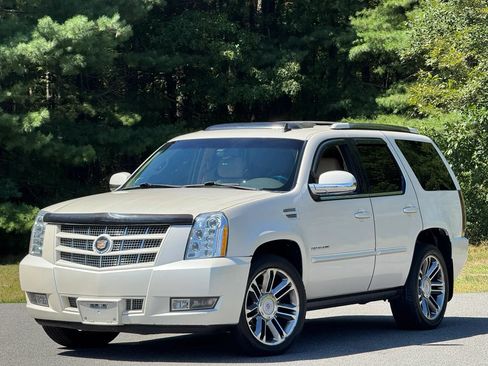Used 2012 Cadillac Escalade Premium AWD/4WD image 1