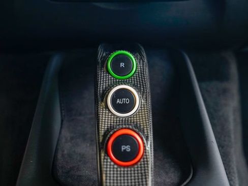 Used 2020 Ferrari 812 Superfast RWD image 73