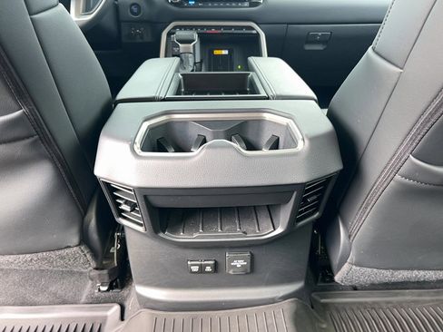 Used 2024 Toyota Tundra Limited AWD/4WD image 25