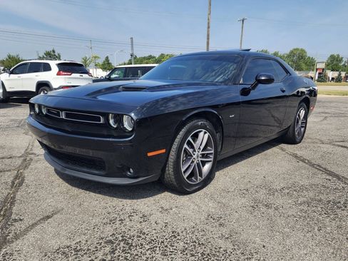 Used 2018 Dodge Challenger GT AWD/4WD image 9