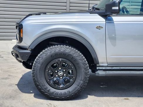 Used 2024 Ford Bronco Wildtrak AWD/4WD image 9