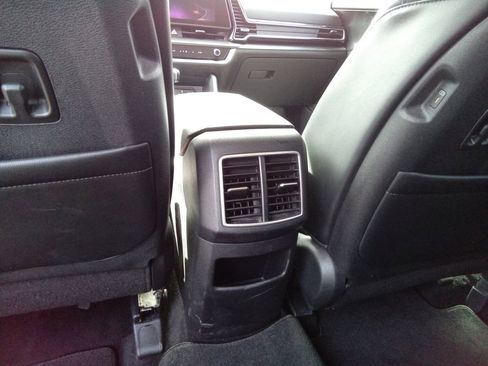 Used 2023 Kia Sportage EX image 24