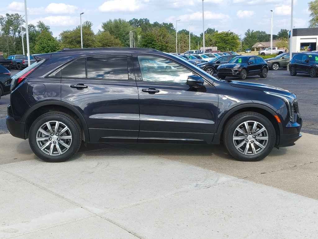 Used 2023 Cadillac XT4 Sport w/ Sun And Sound Package AWD/4WD image 17