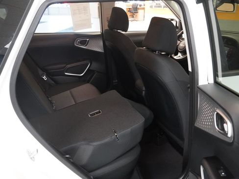 Used 2022 Kia Soul LX FWD image 23