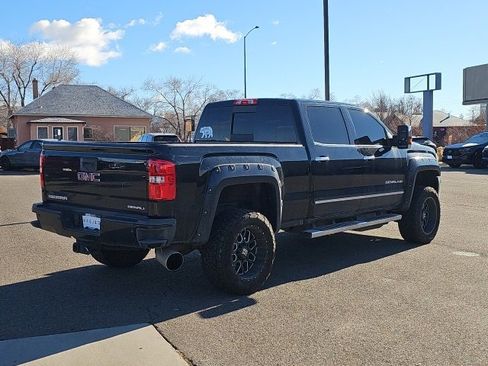 Used 2019 GMC Sierra 2500 Denali w/ Duramax Plus Package image 3