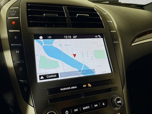 Used 2017 Lincoln MKZ Reserve FWD image 15