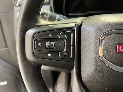 Used 2023 GMC Yukon AT4 AWD/4WD image 17