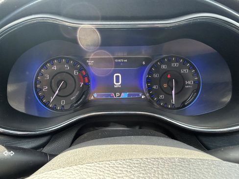 Used 2015 Chrysler 200 S w/ Navigation & Sound Group I FWD image 21