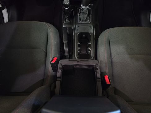 Certified 2025 Jeep Wrangler Unlimited Rubicon AWD/4WD image 14