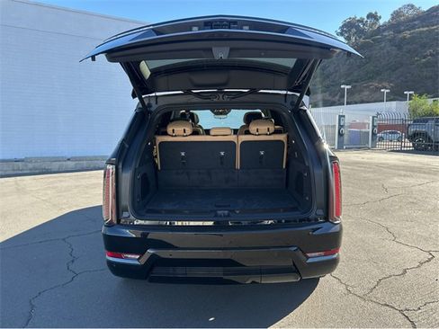 New 2025 Cadillac Escalade IQ Sport 2 image 31