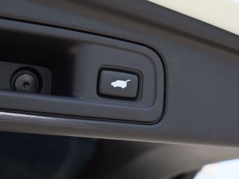 Used 2018 Honda Pilot Touring image 28