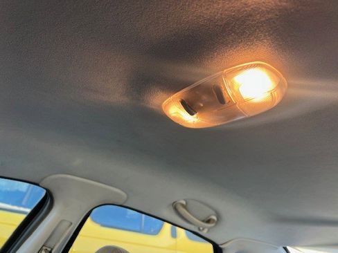 Used 2007 Ford Taurus SE image 9