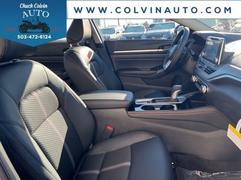 New 2025 Nissan Altima 2.5 SR image 25