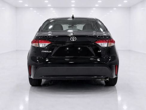 Used 2021 Toyota Corolla LE w/ Carpet Mat Package (TMS) FWD image 4