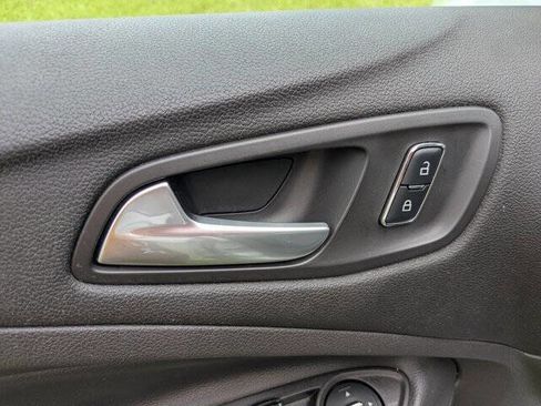 Used 2015 Ford C-MAX SE w/ Equipment Group 201A image 13