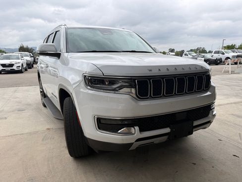 Used 2022 Jeep Wagoneer Series II w/ Premium Group I RWD image 1