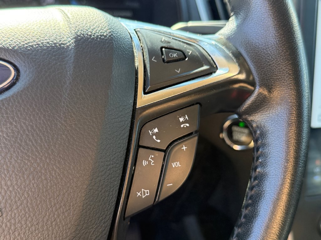 Used 2024 Ford Edge SEL AWD/4WD image 17