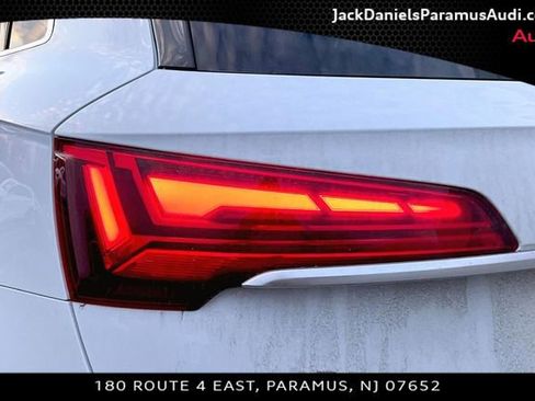 Used 2023 Audi Q5 2.0T Premium w/ Convenience Package image 18