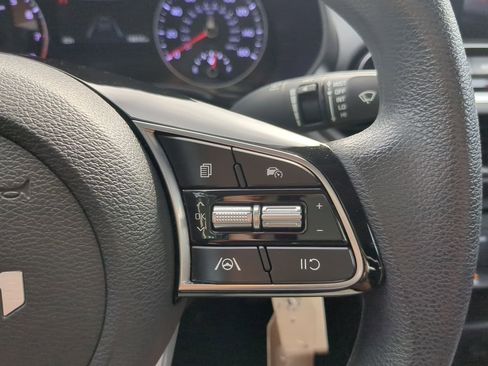 Used 2023 Kia Forte LXS w/ LXS Technology Package image 22