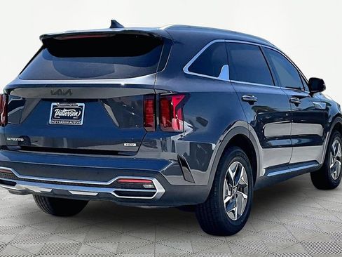 Certified 2023 Kia Sorento EX FWD image 2