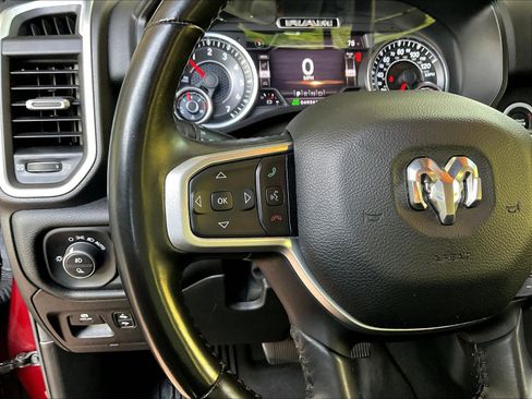 Used 2021 RAM 1500 Big Horn AWD/4WD image 12
