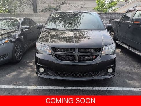 Used 2019 Dodge Grand Caravan GT FWD image 2