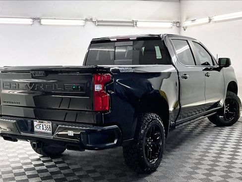 Used 2022 Chevrolet Silverado 1500 LT Trail Boss w/ LT Trail Boss Premium Package AWD/4WD image 12