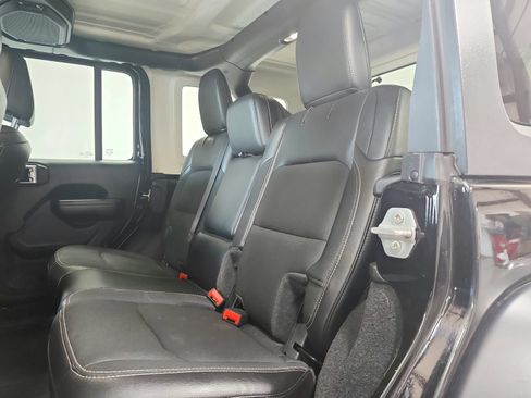 Used 2021 Jeep Wrangler Unlimited Sport AWD/4WD image 11