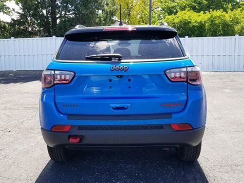 Used 2022 Jeep Compass Trailhawk w/ Trailhawk Convenience Group AWD/4WD image 6