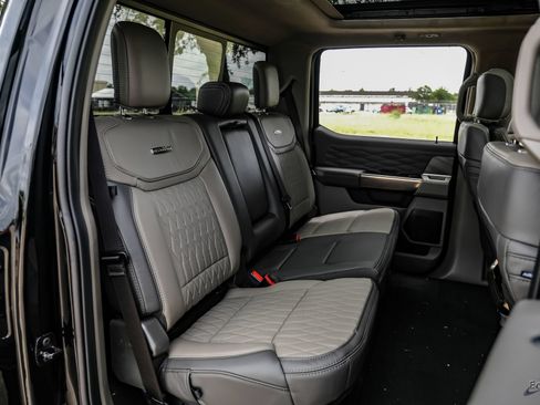 Used 2026 Ford F450 Platinum w/ Platinum Plus Package AWD/4WD image 87